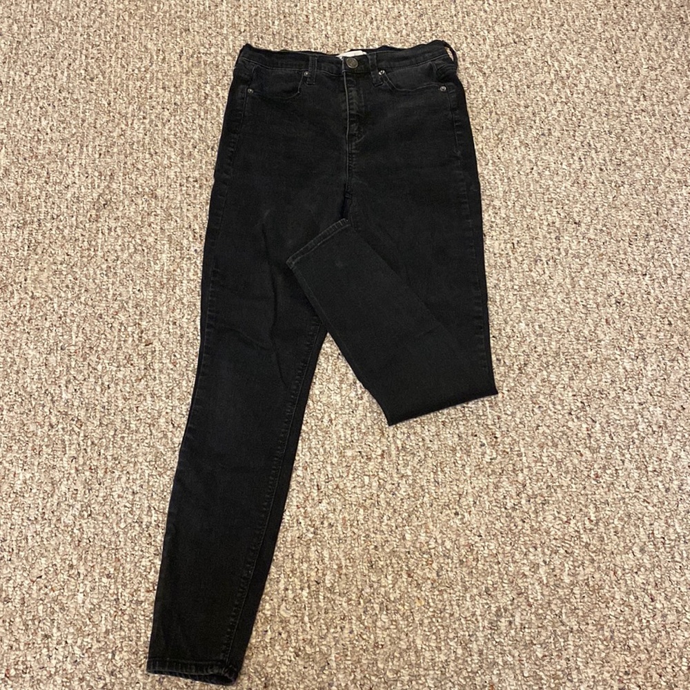 Black high-rise jeggings